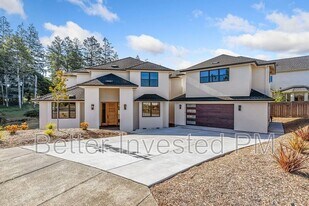 2012 Eagle Ct in Santa Rosa, CA - Building Photo