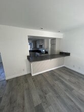 120 E Ave Q7 in Palmdale, CA - Building Photo - Building Photo