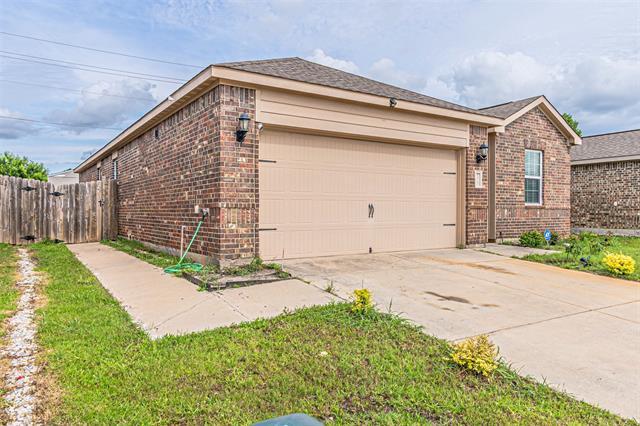 323 Cedar Crk Dr in Princeton, TX - Building Photo - Building Photo
