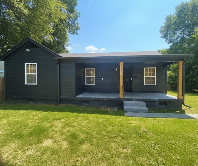 1850 Davis Cir