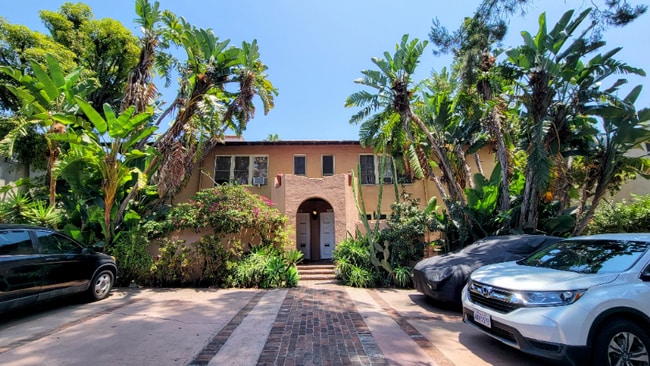 1816-18225 N Harvard Blvd