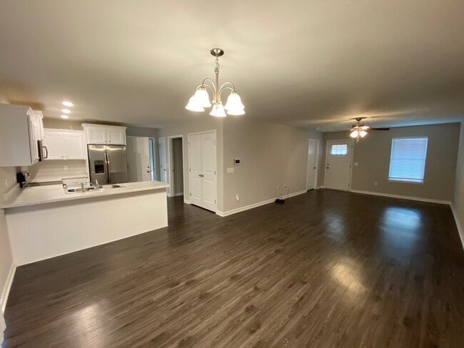 6033 Virginia Pine Ave in Statesboro, GA - Building Photo - Building Photo