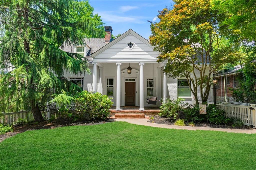 582 Lakeshore Dr NE in Atlanta, GA - Building Photo