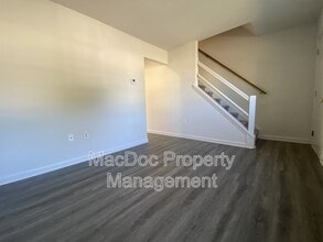 813 Sledgehammer Dr in Fredericksburg, VA - Building Photo - Building Photo