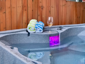 527 Shepherd St NW in Washington, DC - Building Photo - Building Photo