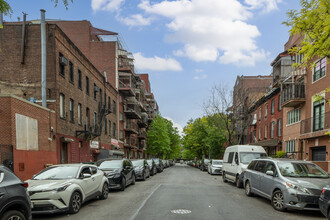 47A Lynch St in Brooklyn, NY - Building Photo - Building Photo