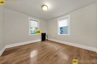 5 Murdock Ter in Boston, MA - Foto de edificio - Building Photo