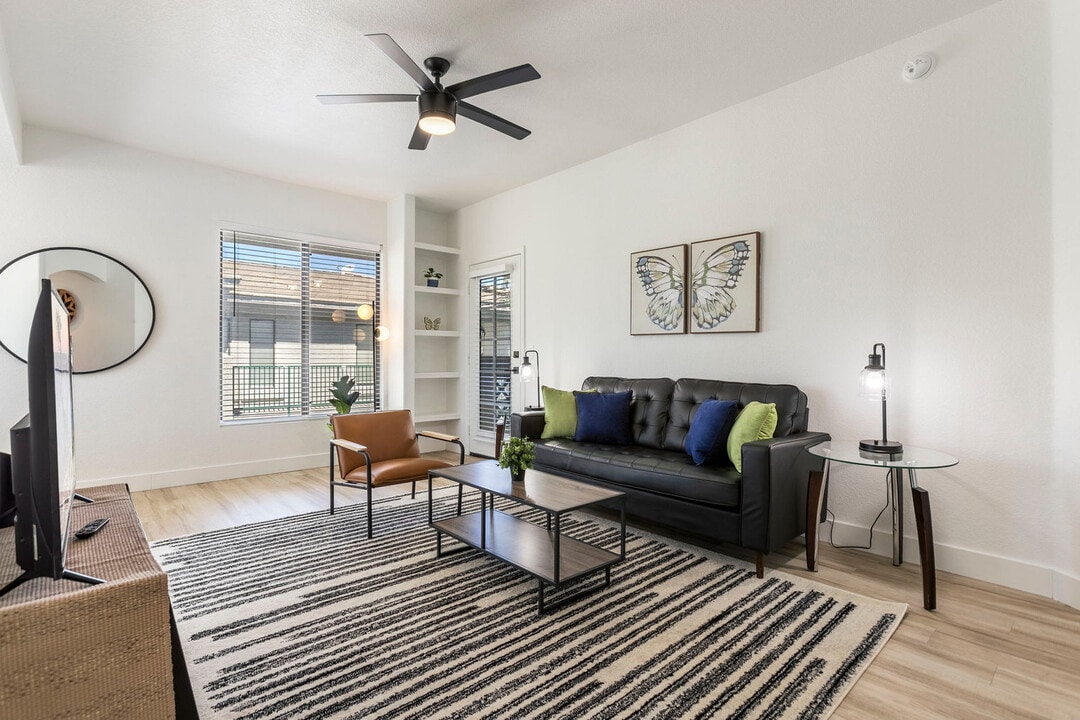 15608 N 71st St in Scottsdale, AZ - Building Photo