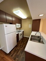 338 S Arroyo Dr in San Gabriel, CA - Building Photo