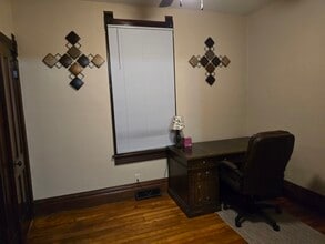 2107 Windsor Ave in Dubuque, IA - Building Photo - Building Photo