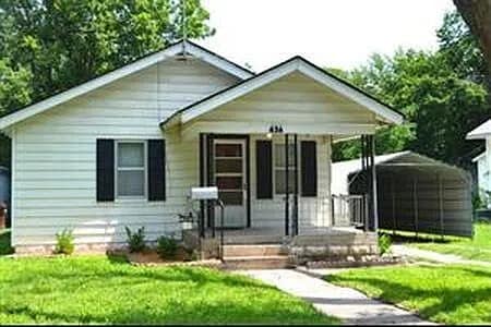 property at 436 N Exposition St