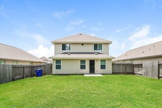 118 Blue Crane St in Huntsville, TX - Building Photo - Building Photo