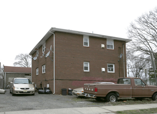 3 Pine St in New Brunswick, NJ - Building Photo - Building Photo