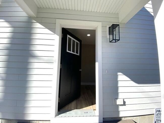 property at 152 W Main St