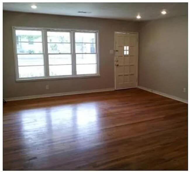 5216 Woodrow Ave in Austin, TX - Building Photo - Building Photo