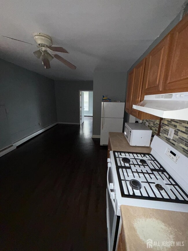 291 High St in Perth Amboy, NJ - Building Photo - Building Photo