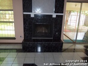5878 Cliff Path in San Antonio, TX - Building Photo - Building Photo