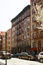 208-210 E 7th St in New York, NY - Building Photo - Building Photo