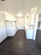 3694 Redondo Beach Blvd, Unit D in Torrance, CA - Foto de edificio - Building Photo