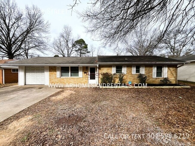 property at 916 Brewer St