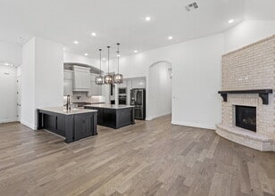 26643 White Eagle Dr in San Antonio, TX - Building Photo - Building Photo