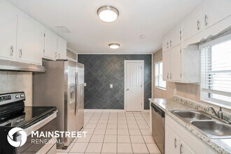 6239 Bennett Rd in Jacksonville, FL - Foto de edificio - Building Photo