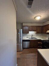 303 Lake Dr in Jonesboro, AR - Building Photo - Building Photo