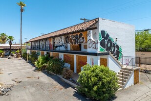 Hacienda Motel in Tucson, AZ - Building Photo
