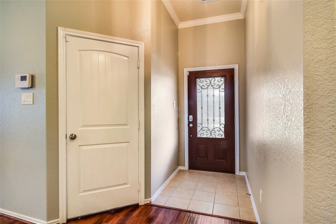 2915 Kainer Meadows Ln in Houston, TX - Foto de edificio