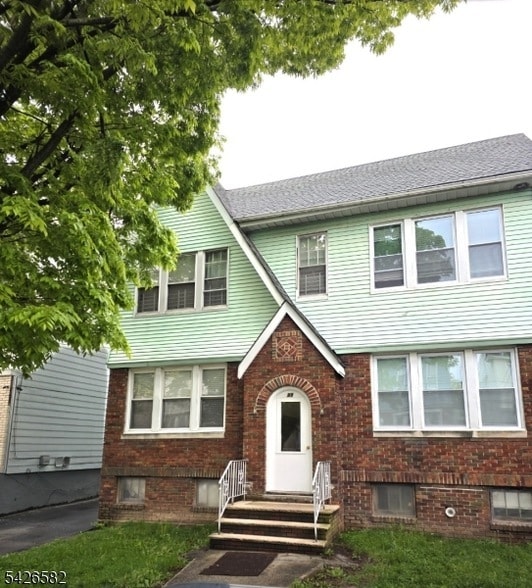 property at 99 N 15th St