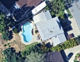 22206 Barbacoa Dr in Santa Clarita, CA - Building Photo - Building Photo