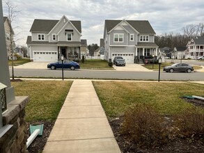 4002 Carrie Mill Xing in Glen Allen, VA - Building Photo - Building Photo