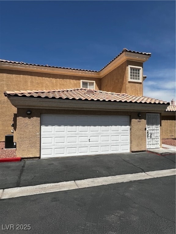 property at 6905 Cobre Azul Ave