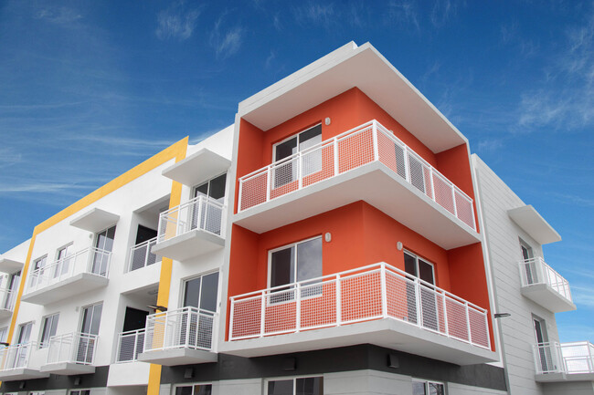 Ecco Lofts in Hialeah, FL - Building Photo - Building Photo