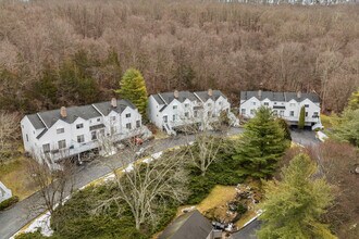 Kent Hills in Kent, CT - Foto de edificio - Building Photo