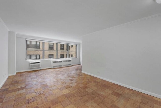 250 W 88th St in New York, NY - Building Photo - Building Photo