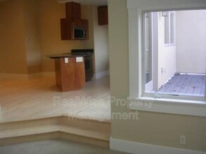 395 E Main St in Ashland, OR - Building Photo - Building Photo