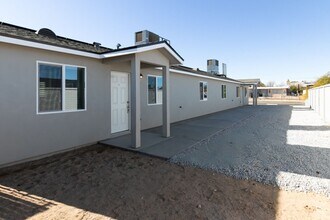 1524 Porter St in Ridgecrest, CA - Building Photo - Building Photo