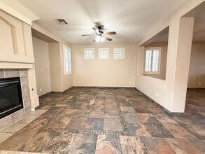 332 Summer Palace Way in Las Vegas, NV - Building Photo - Building Photo