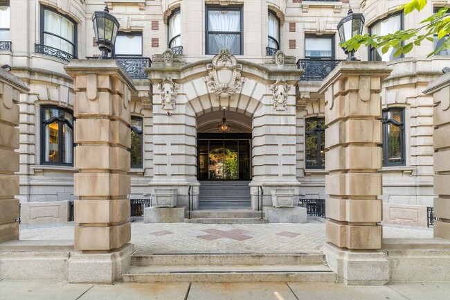 property at 390 Commonwealth Ave