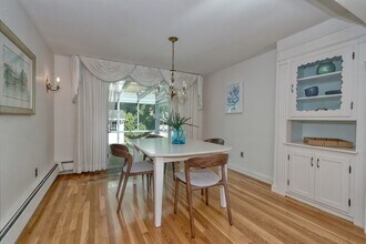 33 Hillcrest Rd in Wakefield, MA - Building Photo - Building Photo