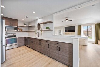 2203 S Ferrisburg Ct in Sugar Land, TX - Building Photo - Building Photo