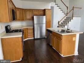 33 Marion Dr in Plainsboro, NJ - Building Photo