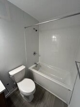 801 Glenroy Gilbert Dr in Ottawa, ON - Building Photo - Building Photo