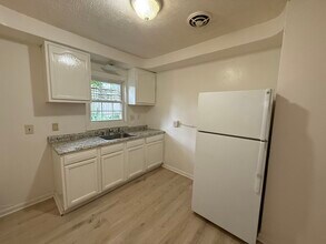 3641 Ingleside Rd, Unit DN in Shaker Heights, OH - Building Photo - Building Photo