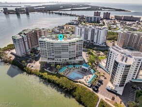 4141 Bay Beach Ln in Fort Myers Beach, FL - Building Photo - Building Photo