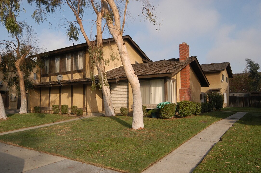 1519 Fairfield St in Ontario, CA - Building Photo