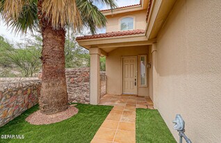 206 Vic Clark Ct in El Paso, TX - Building Photo