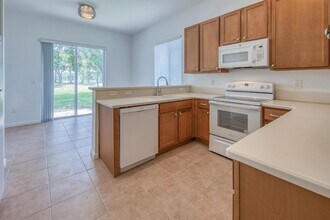 139 2 Pine Dr in West Palm Beach, FL - Building Photo - Building Photo