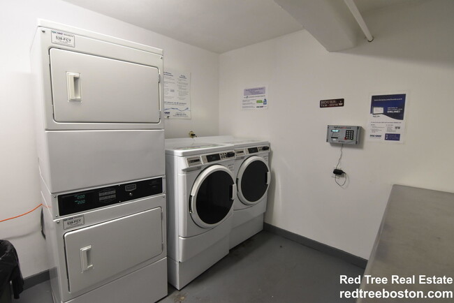 15 Colborne Rd, Unit 3 in Boston, MA - Building Photo - Building Photo